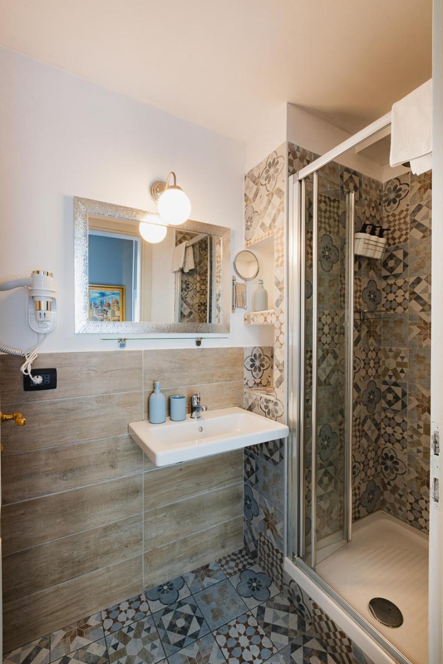 Am Collection Cavour Bed & Breakfast Флоренция Екстериор снимка