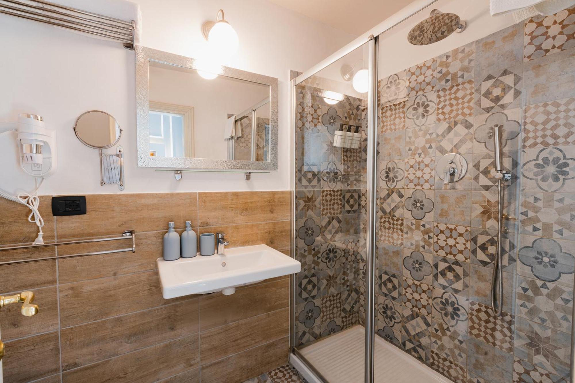 Am Collection Cavour Bed & Breakfast Флоренция Екстериор снимка