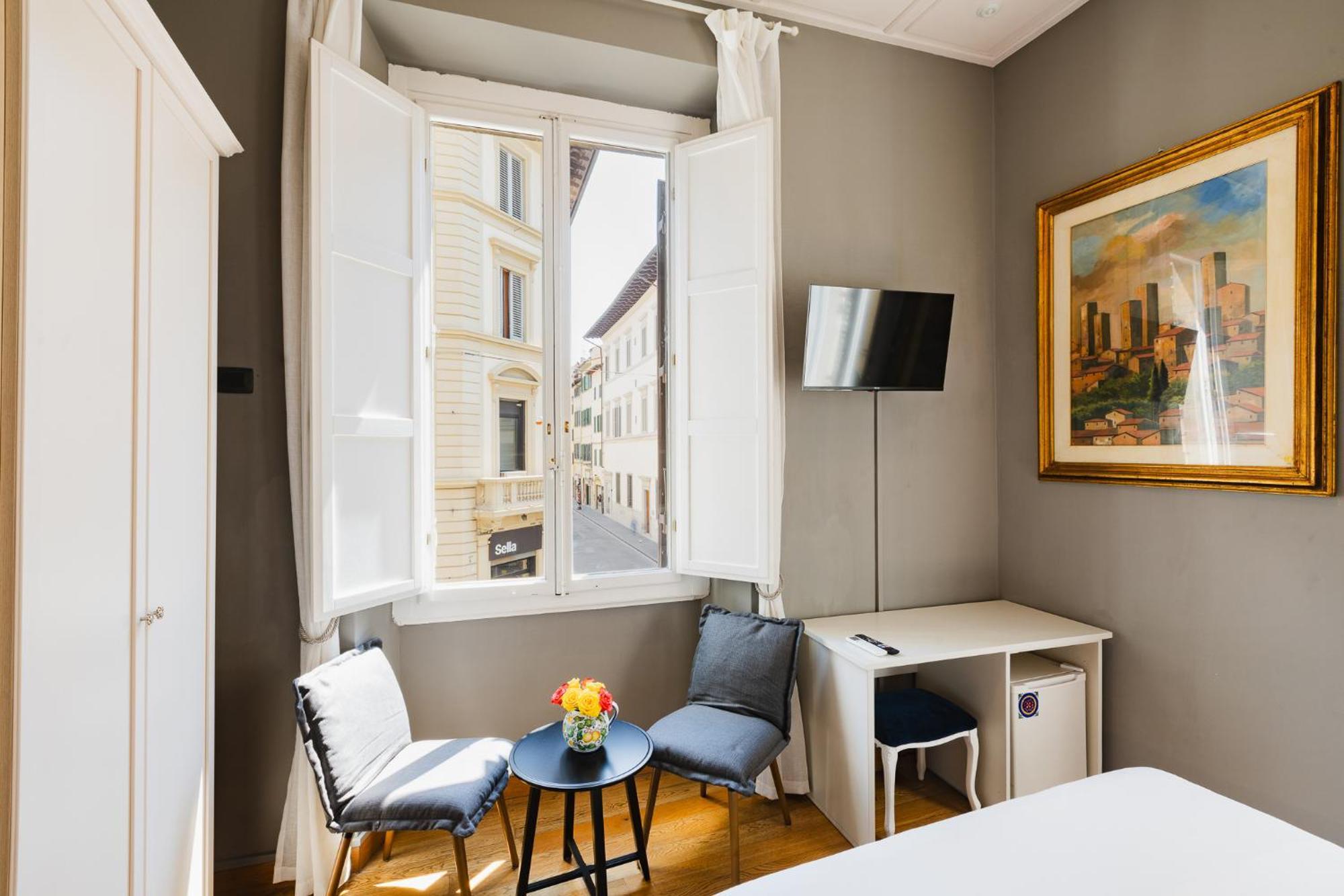 Am Collection Cavour Bed & Breakfast Флоренция Екстериор снимка