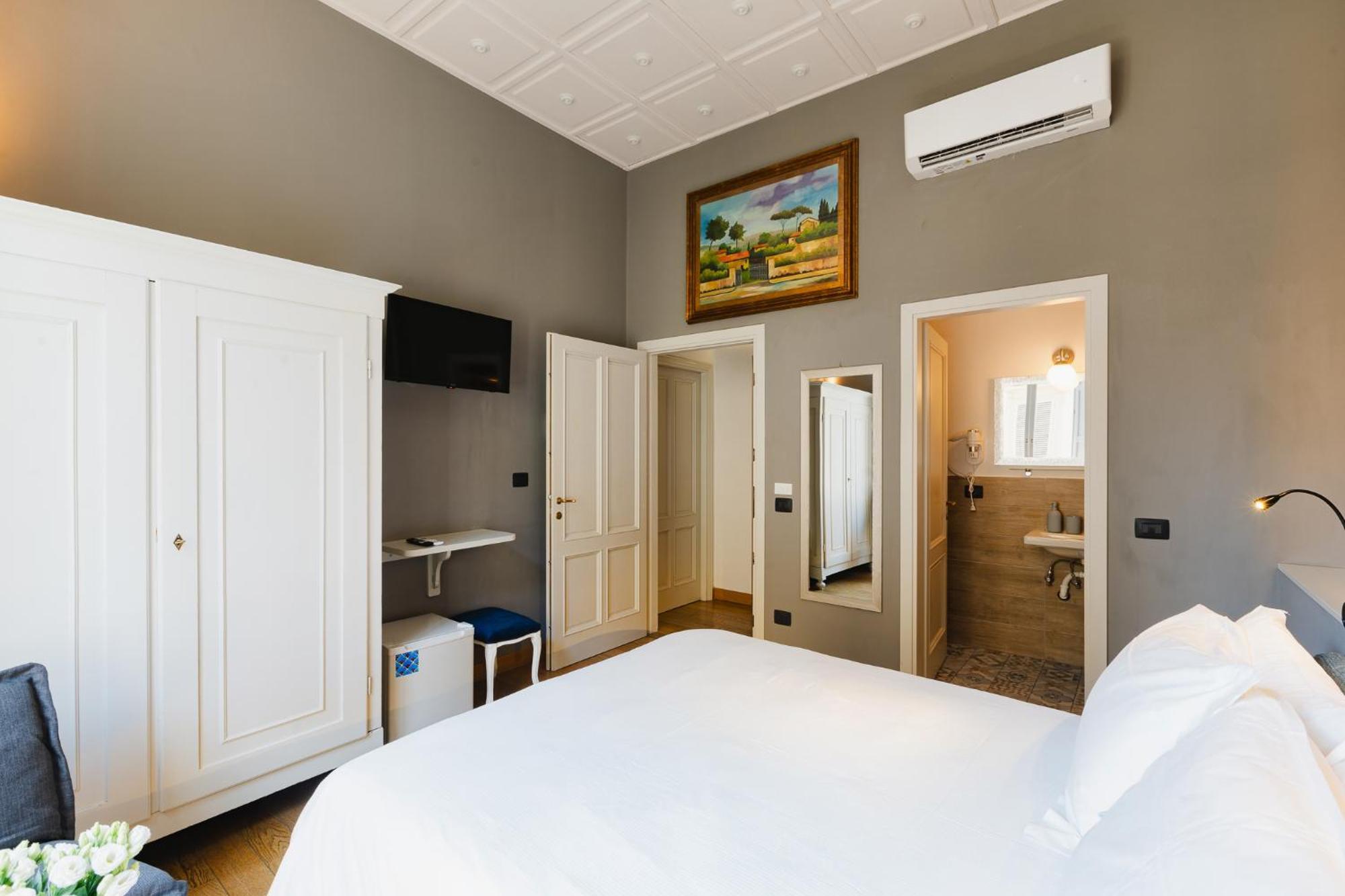 Am Collection Cavour Bed & Breakfast Флоренция Екстериор снимка